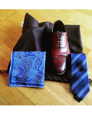 Elegancki brązowy worek dwukomorowy na buty . Organizer podróżny z luksusowego materiału . Woreczek na Obuwie Premium